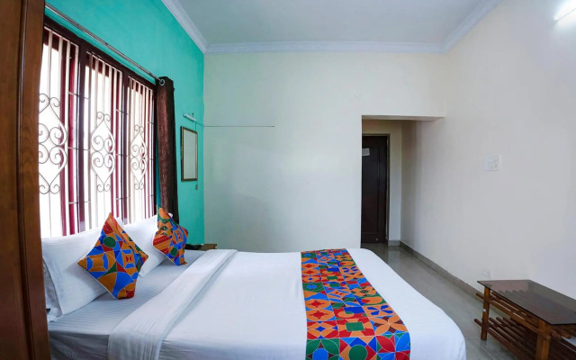 OYO 73610 Home Tree Service Apartment