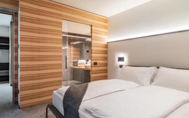 ESSENCE - Charming Suites