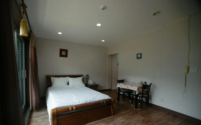 Yangyang Denver House Pension