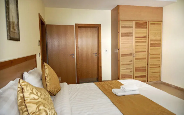 Mansour Suites Plaza