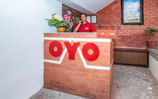 OYO 375 Chef House Resort