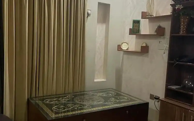 Warraich Villa gt Raod Gujrat Entire