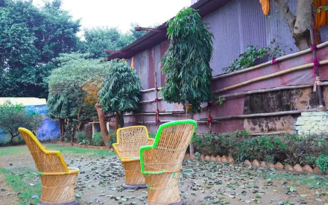 Hotel Ambika Palace
