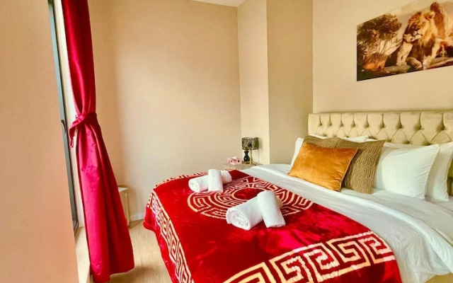 One Lux Stay Near Antwerp Central - 3 Bedroom 1.5 Bathroom