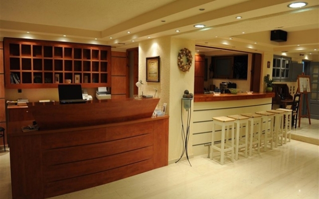 Sunbeam Studio & Apartments