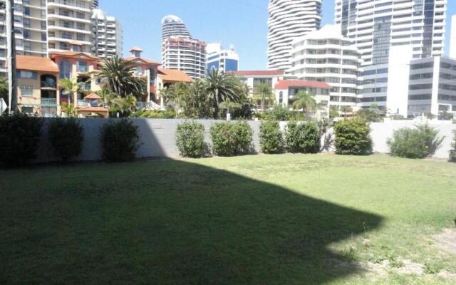 Queensleigh Holiday Apartments