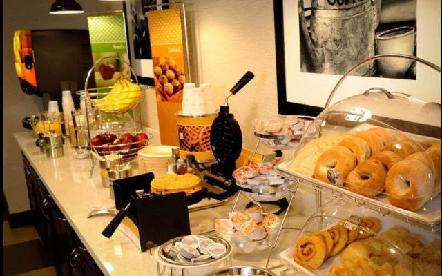 Hampton Inn & Suites Houston Heights I-10