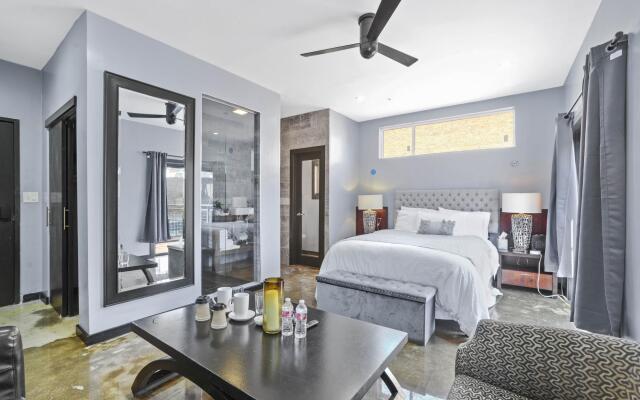 Magnificent En Suite Studio