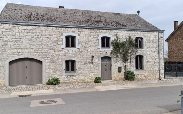 Spacious Holiday Home in Humain with Garden