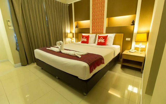 The Aim Sathorn Hotel