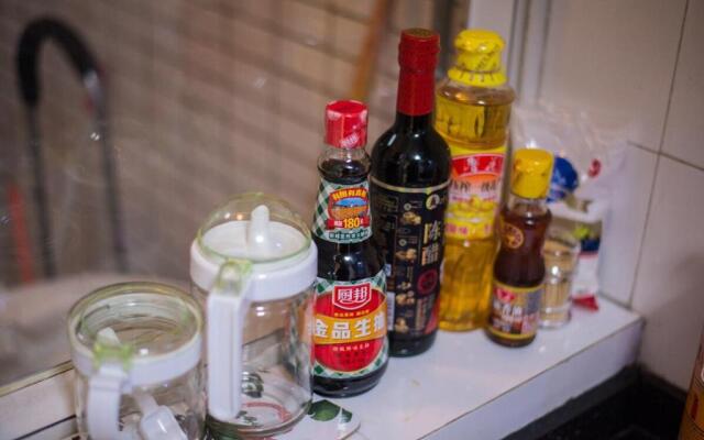 Guangzhou Haizhu·Pearl Shadow Star City· Locals Apartment 00138600