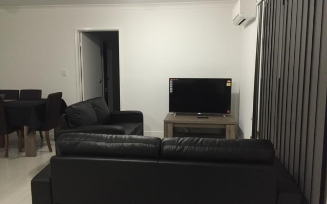 The Northside Retreat – Guest Rooms – Ashgrove