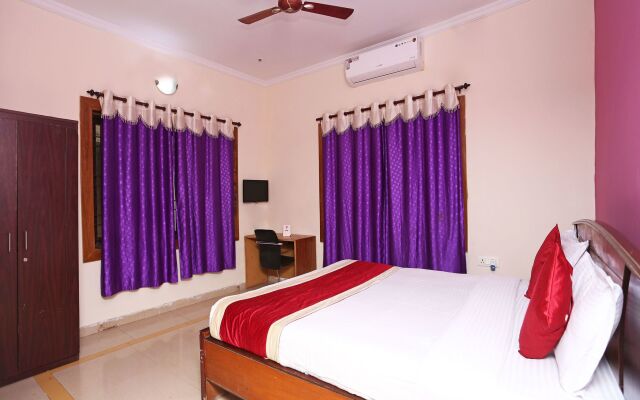OYO Flagship 4877 Aradhya residency