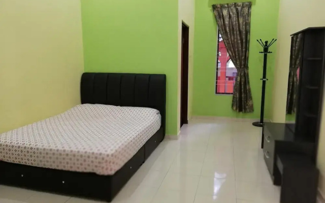 ArRayyan Guesthouse & Homestay