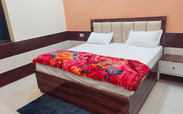 Pop Hotel Brijwasi Inn