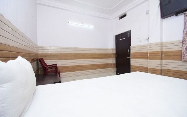 SPOT ON 44384 Hotel Amit