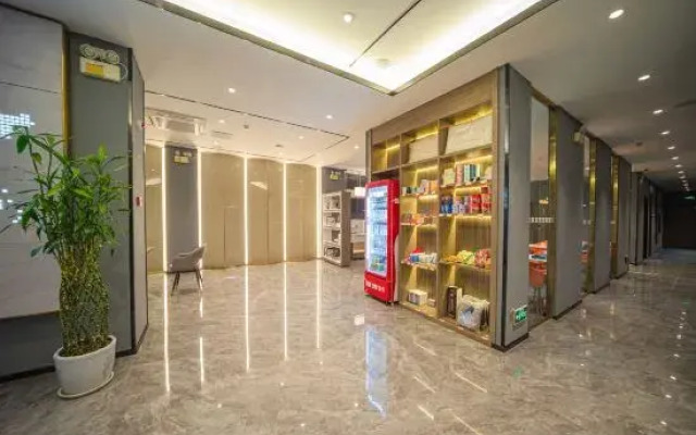 7 Days Premium Hotel (Xixian Government Road Store)