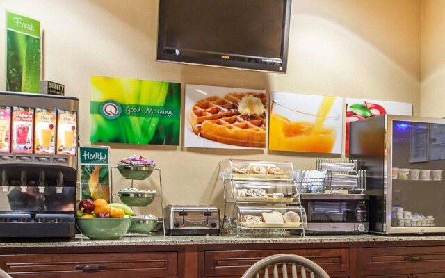 Comfort Inn & Suites