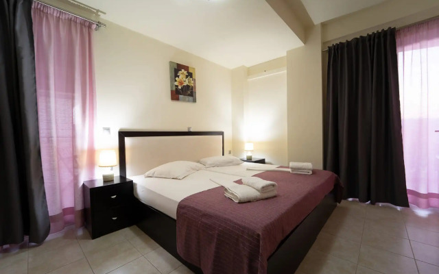 Golden Rose Suites