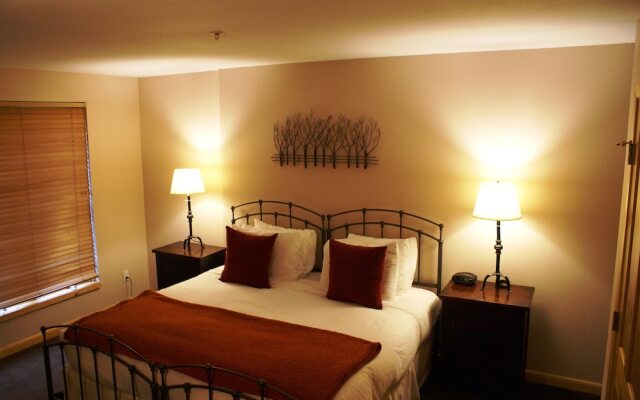 Snakedance Condominiums