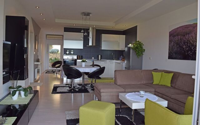 Lavander Apartments