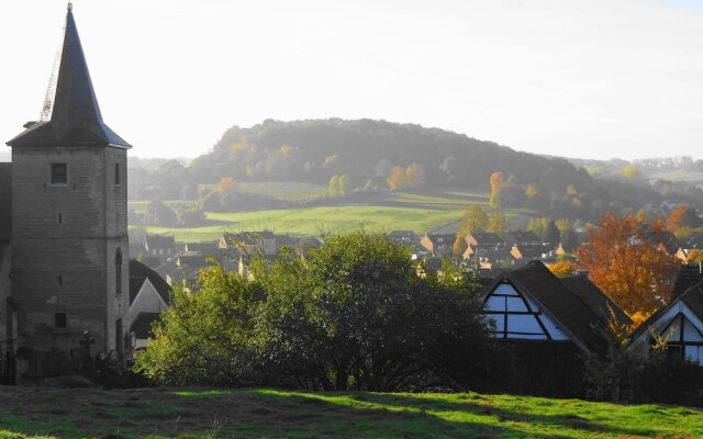 Modern Chalet With Dishwasher, Near Valkenburg
