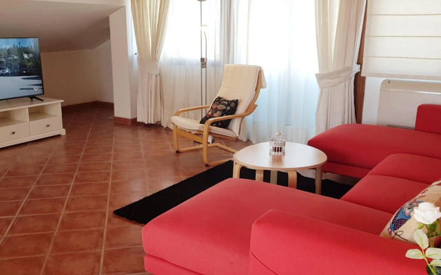 Penthouse in Jardines De Las Golondrinas