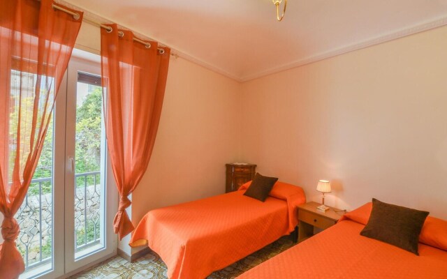 Nice Home in Ragusa With 3 Bedrooms