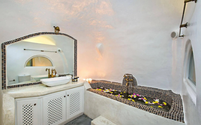 Revelis Villa & Canava