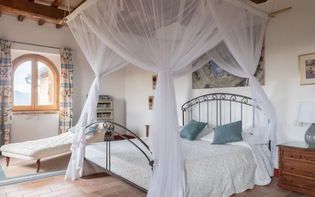 Countryside Villa With Pool