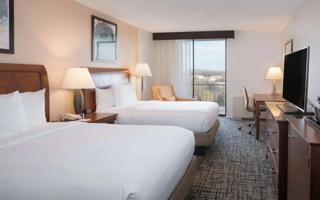 DoubleTree by Hilton Hotel Syracuse