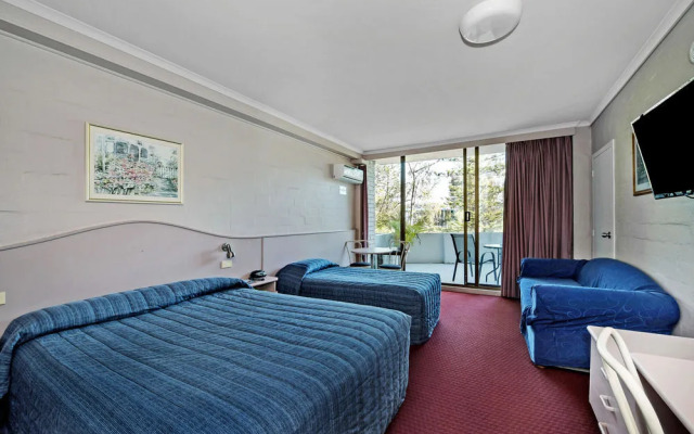 Best Western Palm Court Motor Inn