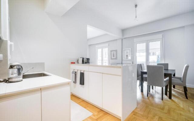 Lovely Sunlit Central Athens 2 Bedroom 2 Bathroom Condo