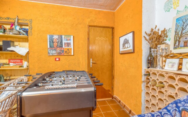 Pool House Ancka