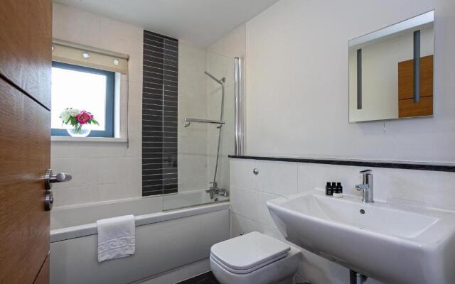 Dreamhouse Apartments Manchester City West