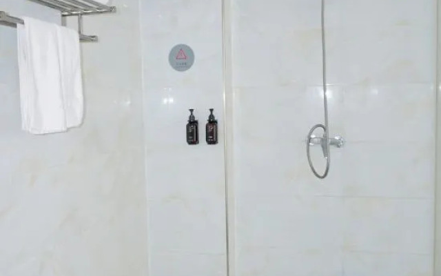 Guocheng Express Hotel (Qingdao Agricultural University Branch)
