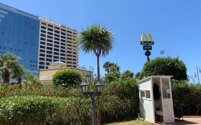 Iris beach luxurious apartment