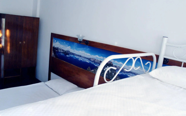 Semoris Hotel