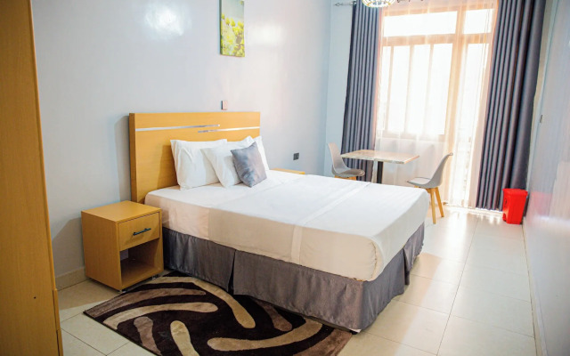 Romalo Hotel & Apartments