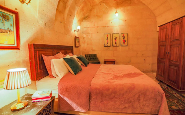 Sinasos Palace Cave Hotel
