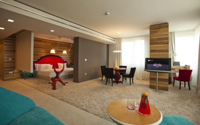 Graffit Gallery Design Hotel