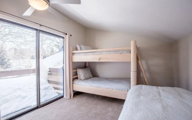 Dollar Meadows #1376 - 2 Br Condo