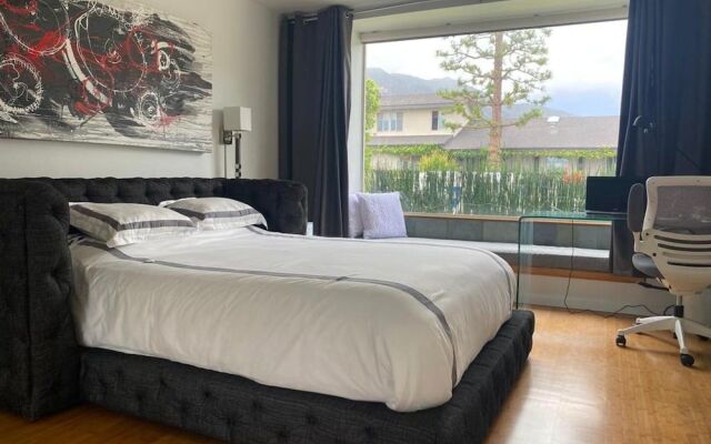 Charming 4-bed Villa in Malibu