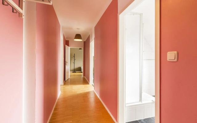 Five Reasons Hotel & Hostel