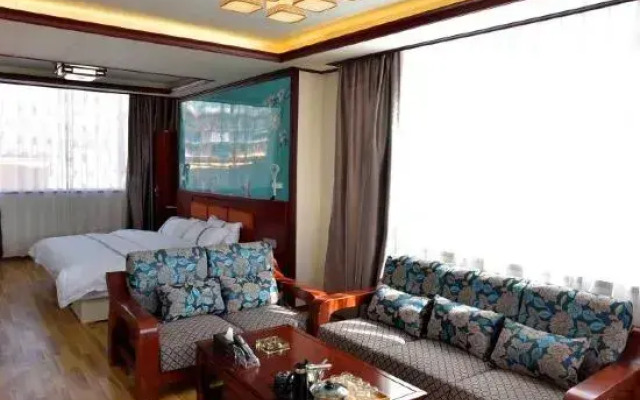 Jiayi Hotel
