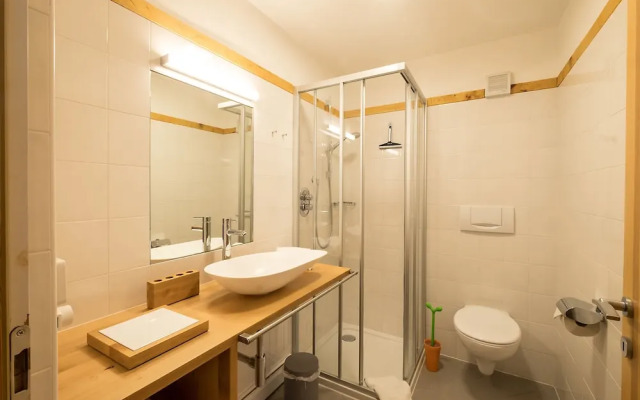 Art  Appartment Schatzer