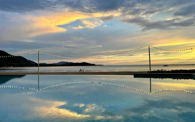 Twin Bay Resort