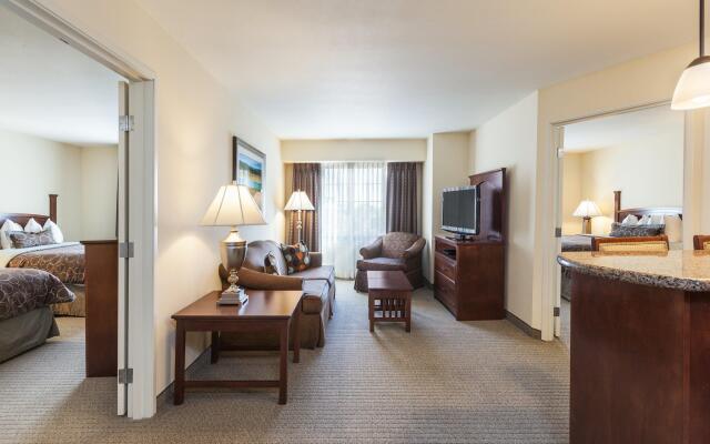 Staybridge Suites El Paso Airport, an IHG Hotel