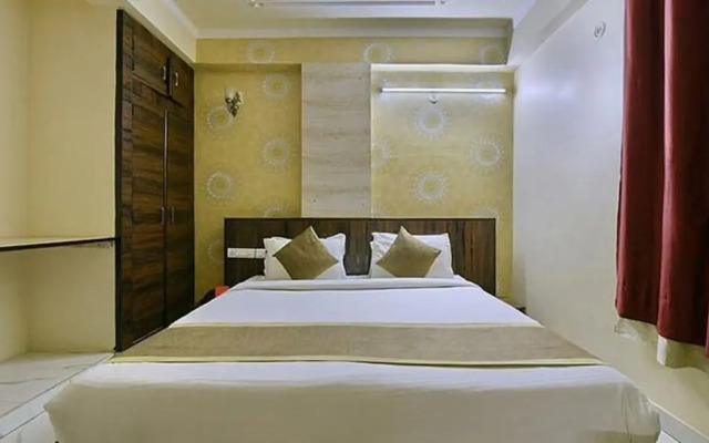 Fabhotel Sky Heights