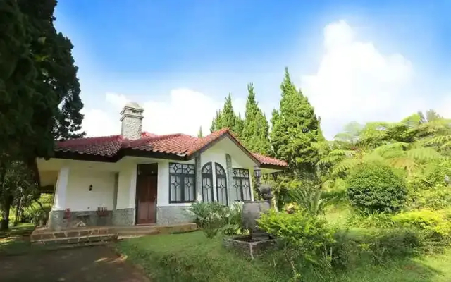 Villa ChavaMinerva Hanni Ciater with Private Pool